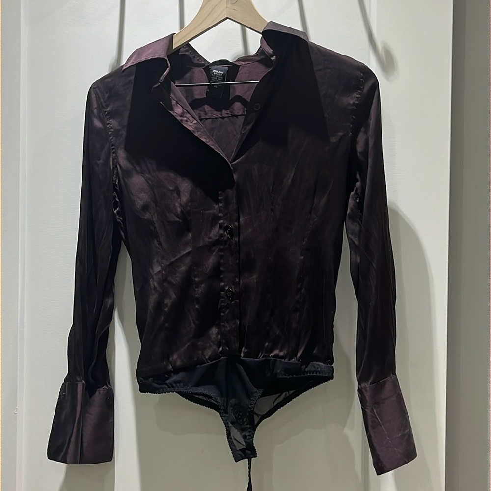 XS Silk Moda International Button Down Bodysuit